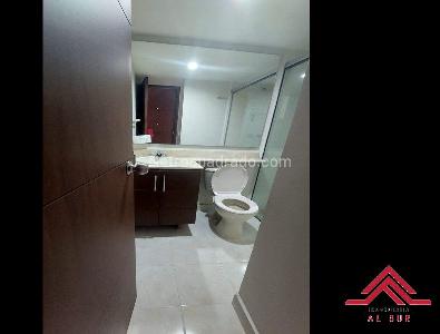 Apartamento de 3 alcobas en venta en Loma De San Julian, Medellín, 77 m² · foto 13 de 20
