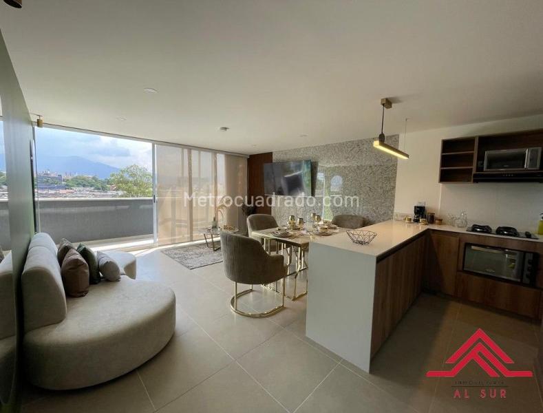 Piso – Medellín, Villa Carlota, El Poblado - Más
