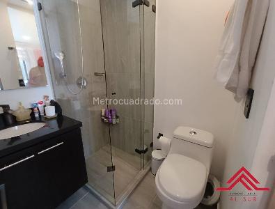 Apartamento de 3 alcobas en venta en El Poblado Castropol, Medellín, 150 m² · foto 15 de 17