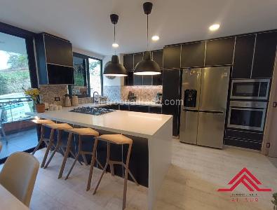 Apartamento de 3 alcobas en venta en El Poblado Castropol, Medellín, 150 m² · foto 16 de 17
