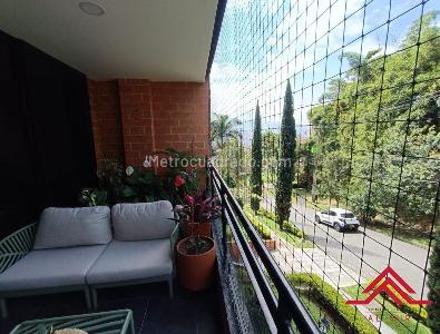 Apartamento de 3 alcobas en venta en El Poblado Castropol, Medellín, 150 m² · foto 5 de 17