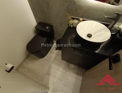 Apartamento de 3 alcobas en venta en El Poblado Castropol, Medellín, 150 m² · foto 6 de 17
