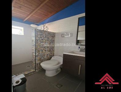 Casa de 3 alcobas en venta en Loma Del Barro, Envigado, 156 m² · foto 10 de 17
