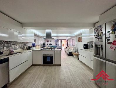 Casa de 3 alcobas en venta en Loma Del Barro, Envigado, 156 m² · foto 3 de 17