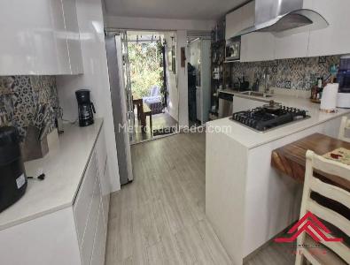 Casa de 3 alcobas en venta en Loma Del Barro, Envigado, 156 m² · foto 6 de 17