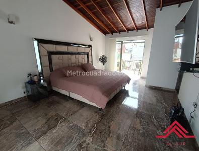 Casa de 4 alcobas en venta en Los Alcázares, Sabaneta, 200 m² · foto 15 de 20