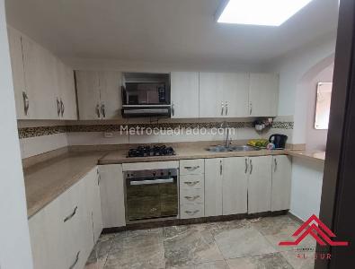 Casa de 4 alcobas en venta en Los Alcázares, Sabaneta, 200 m² · foto 4 de 20