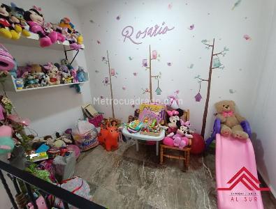 Casa de 4 alcobas en venta en Los Alcázares, Sabaneta, 200 m² · foto 7 de 20