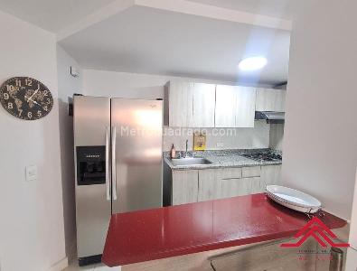 Apartamento de 2 alcobas en venta en El Poblado Loma Del Indio, Medellín, 79 m² · foto 6 de 19