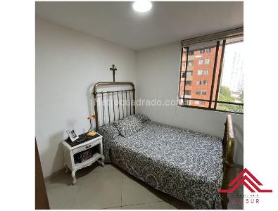 Apartamento de 3 alcobas en venta en Loma Del Indio Poblado, Medellín, 74 m² · foto 7 de 19