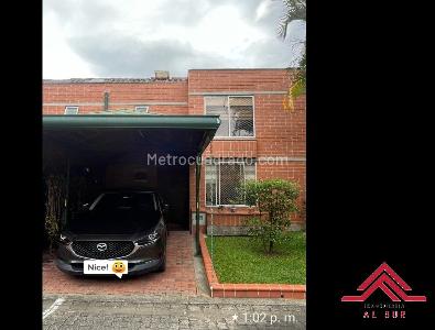 Casa de 3 alcobas en venta en Belen La Mota, Medellín, 115 m² · foto 13 de 20