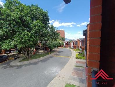 Casa de 4 alcobas en venta en Loma Del Chocho, Envigado, 225 m² · foto 20 de 20