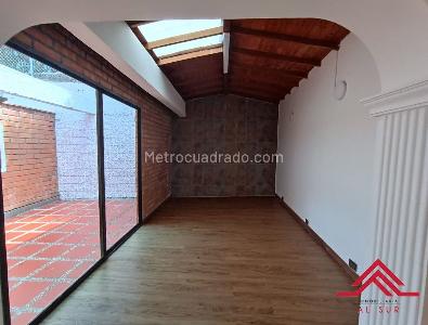 Casa de 4 alcobas en venta en Loma Del Chocho, Envigado, 225 m² · foto 2 de 20