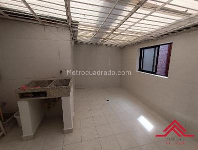 Casa de 4 alcobas en venta en Loma Del Chocho, Envigado, 225 m² · foto 8 de 20