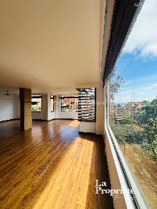 Apartment for rent in Los Rosales, Bogotá