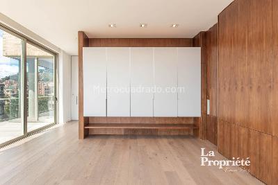 Apartamento de 3 alcobas en venta en Los Rosales, Bogotá, 274 m² · foto 10 de 20