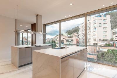 Apartamento de 3 alcobas en venta en Los Rosales, Bogotá, 274 m² · foto 16 de 20