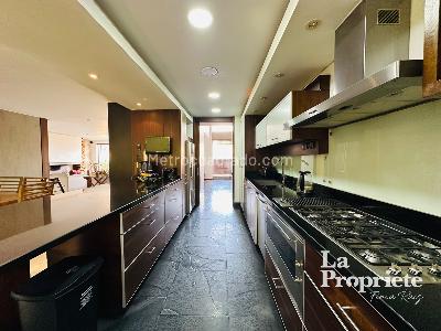 Apartamento de 3 alcobas en venta en Los Rosales, Bogotá, 290 m² · foto 15 de 20