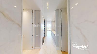 Apartamento de 3 alcobas en venta en Chico, Bogotá, 223 m² · foto 16 de 20