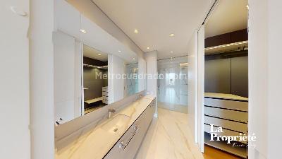 Apartamento de 3 alcobas en venta en Chico, Bogotá, 223 m² · foto 19 de 20