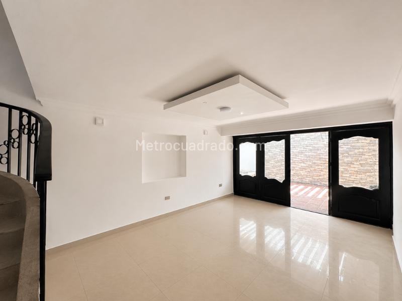 Casa – Santa Marta - Más