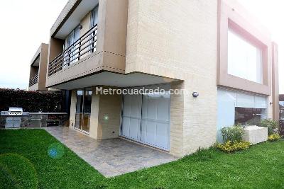 Casa de 3 alcobas en venta en Cajicá, 200 m² · foto 3 de 13