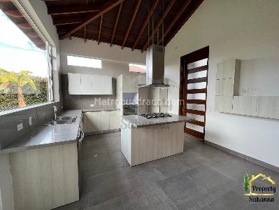 Casa de 3 alcobas en venta en Cajicá, 330 m² · foto 5 de 12