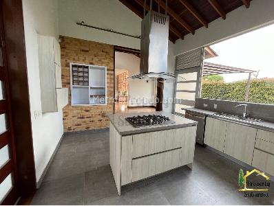 Casa de 3 alcobas en venta en Cajicá, 330 m² · foto 6 de 12