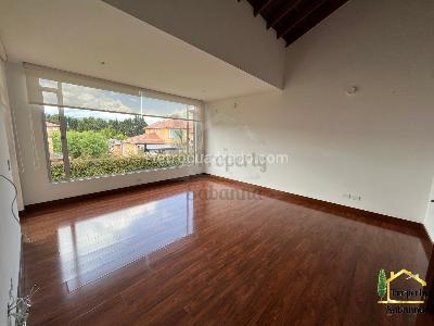 Casa de 3 alcobas en venta en Cajicá, 330 m² · foto 8 de 12