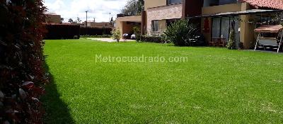 Casa de 4 alcobas en venta en Chía, 447 m² · foto 3 de 16