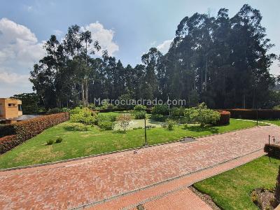 Casa de 4 alcobas en venta en Cajicá, 347 m² · foto 3 de 18