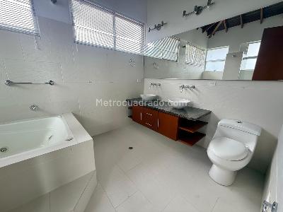 Casa de 4 alcobas en venta en Cajicá, 300 m² · foto 16 de 20