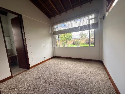 Casa de 4 alcobas en venta en Cajicá, 300 m² · foto 19 de 20