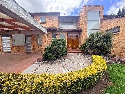 Casa de 4 alcobas en venta en Cajicá, 300 m² · foto 1 de 20
