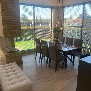 Casa de 3 alcobas en venta en Cajicá, 156 m² · foto 2 de 8