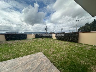 Casa de 3 alcobas en venta en Cajicá, 210 m² · foto 10 de 20