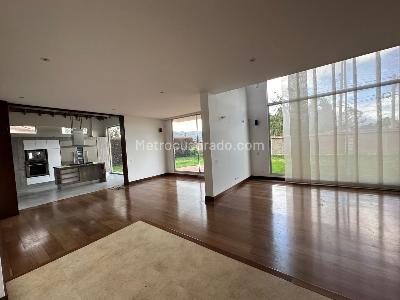 Casa de 5 alcobas en venta en Cajicá, 420 m² · foto 10 de 20