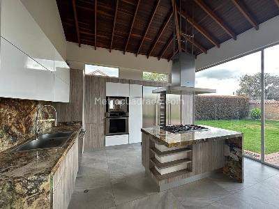 Casa de 5 alcobas en venta en Cajicá, 420 m² · foto 6 de 20
