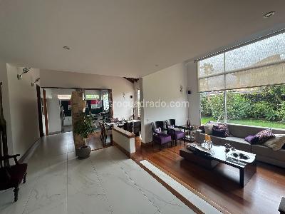 Casa de 5 alcobas en venta en Cajicá, 320 m² · foto 2 de 20