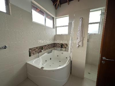 Casa de 3 alcobas en venta en Cajicá, 300 m² · foto 19 de 19