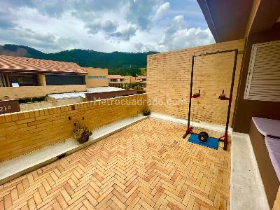 Casa de 4 alcobas en venta en Cajicá, 200 m² · foto 12 de 18