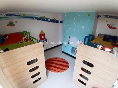 Casa de 4 alcobas en venta en Cajicá, 340 m² · foto 11 de 17