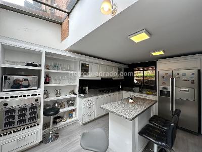 Casa de 4 alcobas en venta en Chía, 257 m² · foto 7 de 17