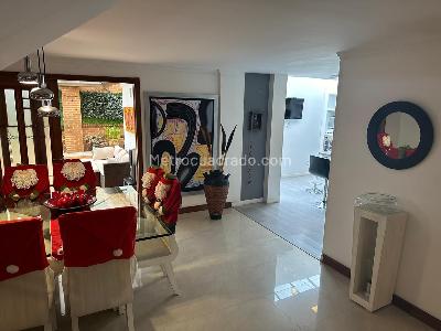 Casa de 4 alcobas en venta en Chía, 257 m² · foto 4 de 17