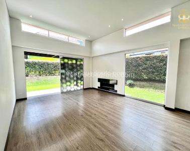 Casa de 4 alcobas en venta en Cajicá, 204 m² · foto 2 de 16