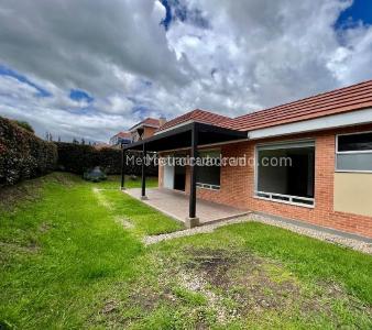 Casa de 4 alcobas en venta en Cajicá, 204 m² · foto 15 de 16