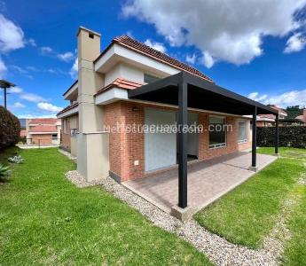 Casa de 4 alcobas en venta en Cajicá, 204 m² · foto 16 de 16