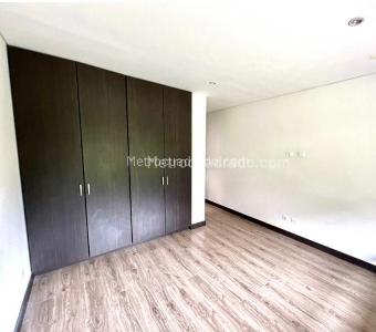 Casa de 4 alcobas en venta en Cajicá, 204 m² · foto 8 de 16
