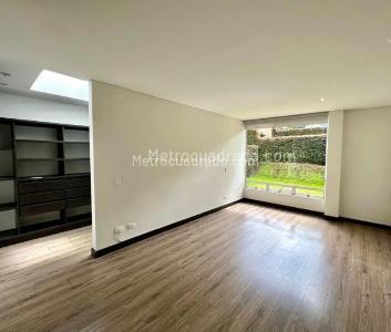 Casa de 4 alcobas en venta en Cajicá, 204 m² · foto 11 de 16