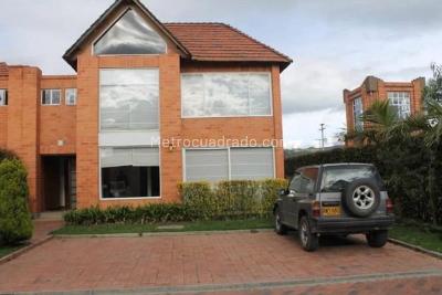 Casa de 3 alcobas en venta en Laura Vicuna, Chía, 150 m² · foto 19 de 20